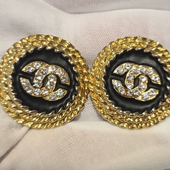 Vintage Chanel clip on earrings 1990s rare black and gold diamanté - Picture 6 of 7